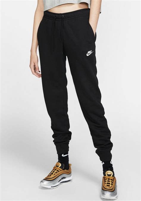 nike jogginghose mit taschen damen